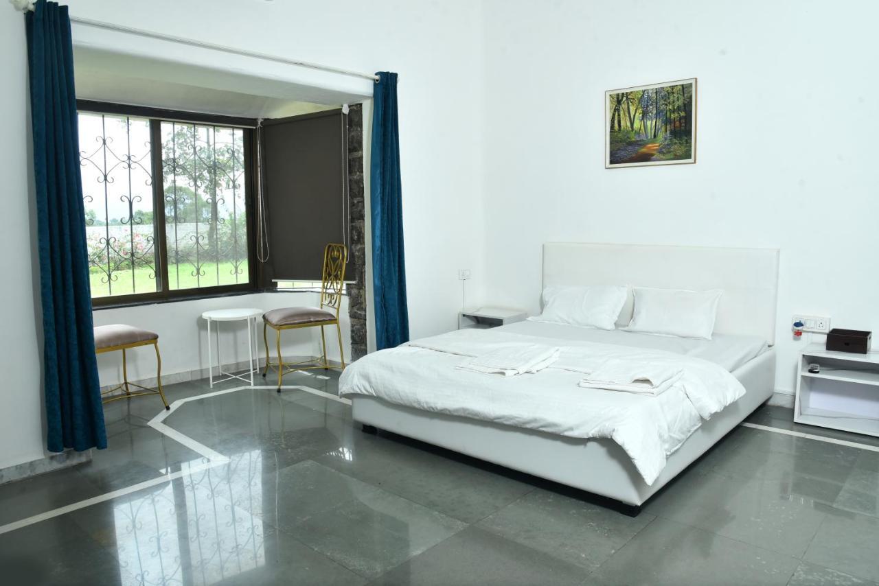 Whispering Woods Villa And Eco Farms Lonavala Exterior photo