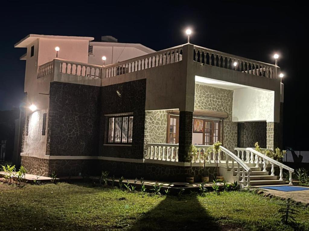 Whispering Woods Villa And Eco Farms Lonavala Exterior photo